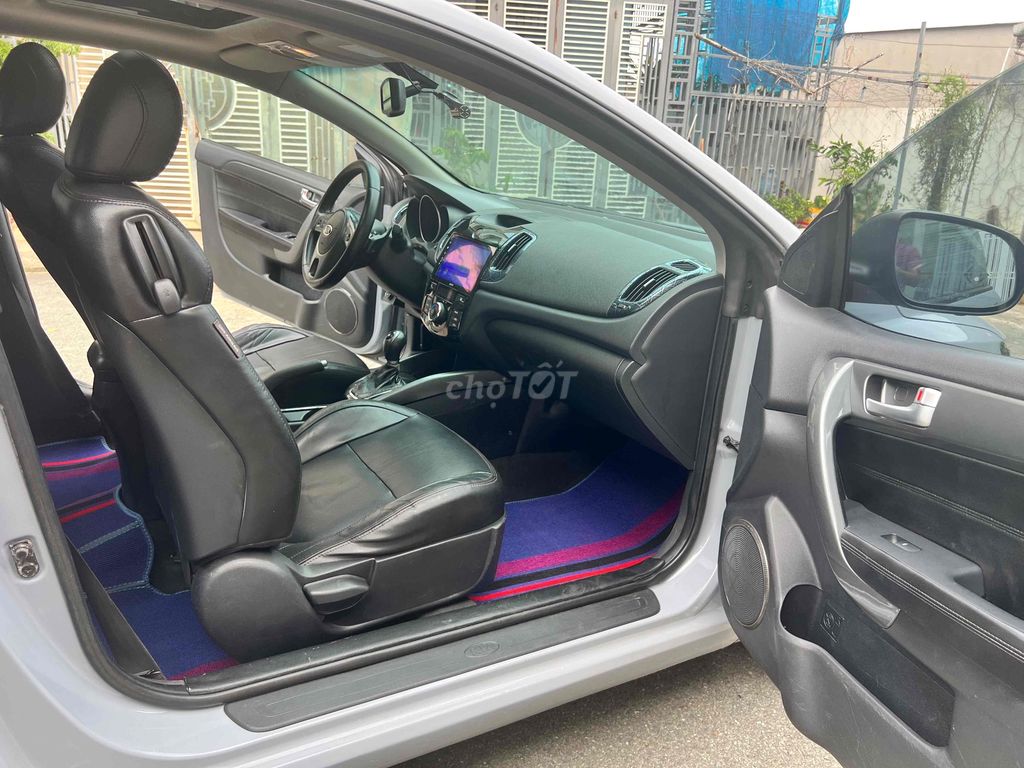 Kia Cerato Koup 2.0 AT 6 Cấp 2 cửa 5 Chỗ Rất Đẹp. Mua bán Ô tô tại Thành phố Dĩ An Bình Dương được đăng bởi Hiếu Auto Nghĩa Phát hình 15