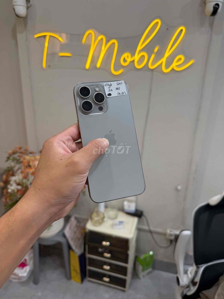 15 Pro Max 256GB Quốc tế 2 sim vật lý màn oled. Mua bán Điện thoại tại Quận Thanh Xuân Hà Nội được đăng bởi Ngô Tráng T Mobile hình 1