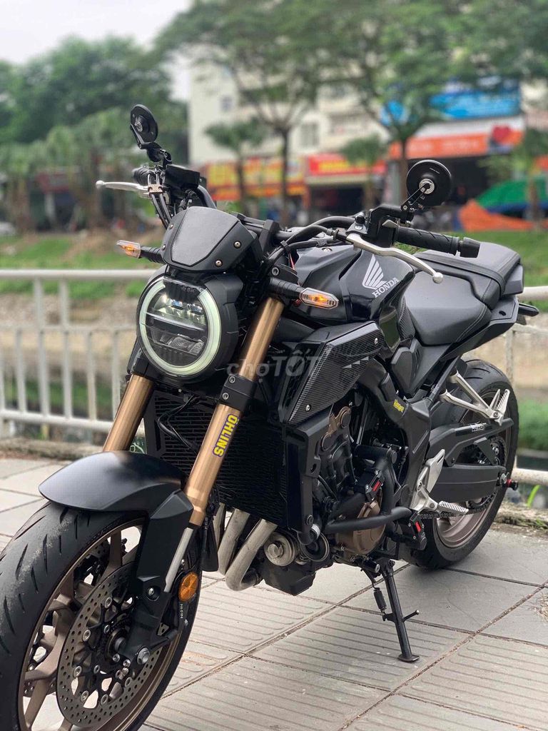 HONDA CB 650R xe đẹp lướt pkl có đồ chơi biển 29. Mua bán Xe máy tại Quận Cầu Giấy Hà Nội được đăng bởi Tong motor xe may hình 2