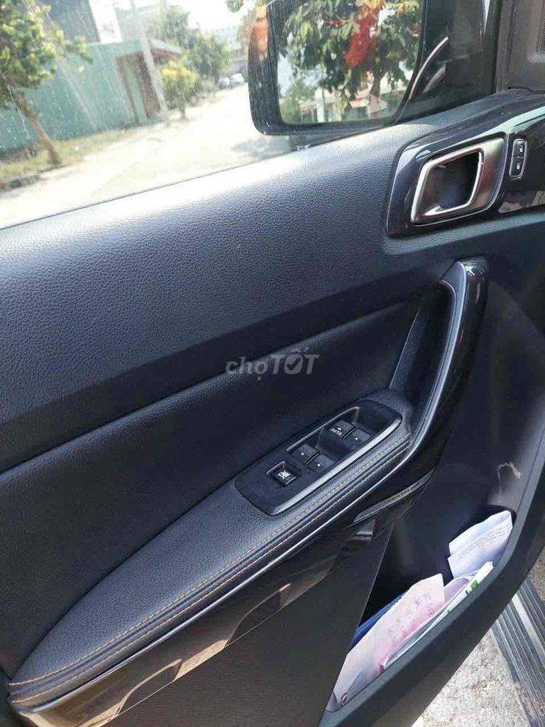 Ford Ranger 2018 Wildtrak 2.0 4x4 - 93000 km. Mua bán Ô tô tại Thành phố Biên Hòa Đồng Nai được đăng bởi mr ninh hình 3