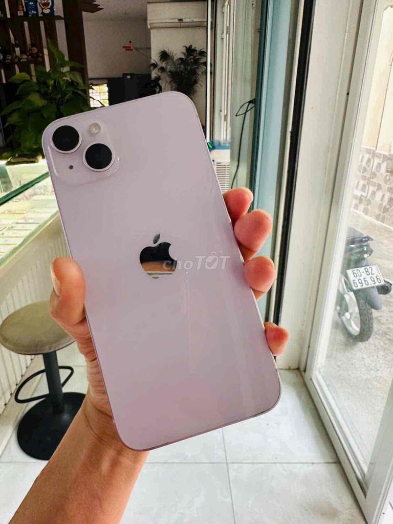 iphone 14 Plus 256G Tím Quốc tế Mỹ Đẹp keng .  Mây. Mua bán Điện thoại tại Thành phố Biên Hòa Đồng Nai được đăng bởi Oanh Hoang hình 1