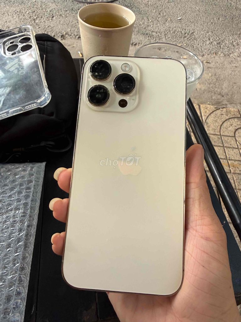 iPhone 14 Pro Max 128GB Vàng Đã sử dụng. Mua bán Điện thoại tại Thành phố Dĩ An Bình Dương được đăng bởi Hoàng Long Apple hình 1