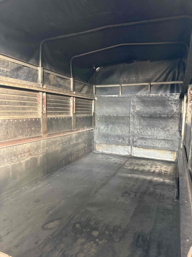 hyudai 1tấn25. đời 2001.thùng inox. máy im mạnh. Mua bán Xe tải, xe ben tại Thành phố Tân An Long An được đăng bởi Trung Dũng hình 4