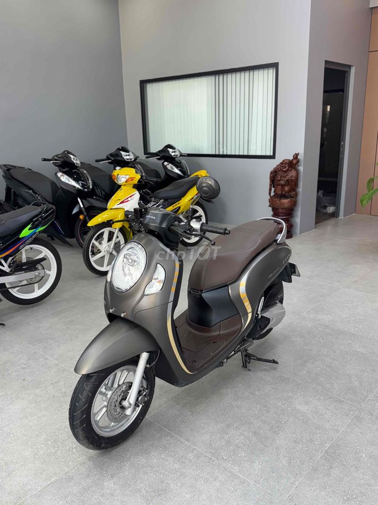 Scoopy 2021 Smartkey vàng cát nguyên rin. Mua bán Xe máy tại Quận Cái Răng Cần Thơ được đăng bởi Cửa Hàng Xe Máy Quang Sang hình 2