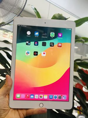 Em bán IPAD GEN 6 32GB 4G WIFI  - Sẵn 4G online. Mua bán Máy tính bảng tại Quận Đống Đa Hà Nội được đăng bởi Nguyễn Thu