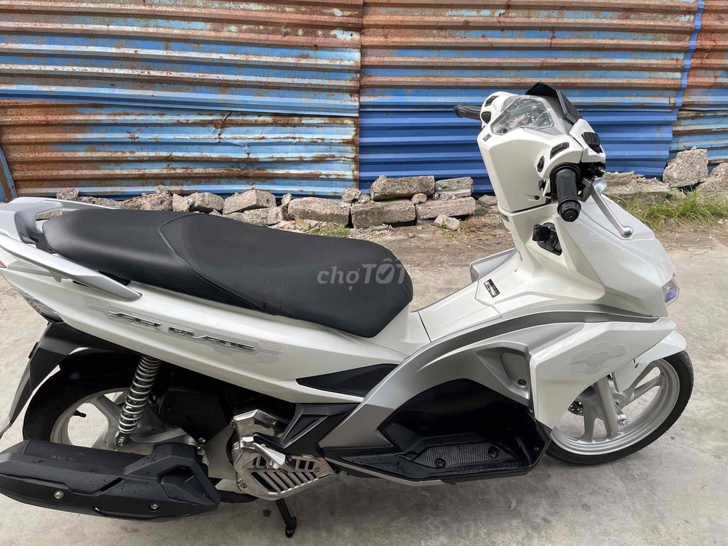 Cần bán ab 2016 máy zin 1 chủ hìh thức đẹp. Mua bán Xe máy tại Quận Kiến An Hải Phòng được đăng bởi Đức Anh  hình 4