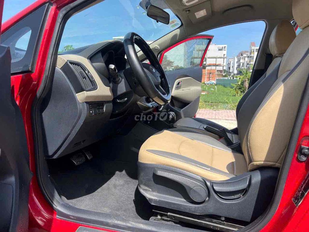 Kia Rio 2015 Số tự động màu Đỏ. Mua bán Ô tô tại Quận 12 Tp Hồ Chí Minh được đăng bởi TRƯƠNG CHÍ LÂM hình 9