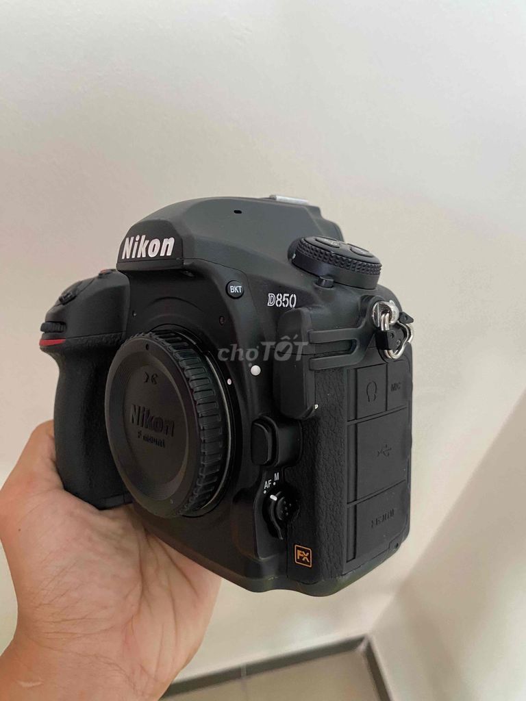 Máy ảnh Nikon D850 Đen. Mua bán Máy ảnh, Máy quay tại Quận 7 Tp Hồ Chí Minh được đăng bởi Huong Huong hình 1