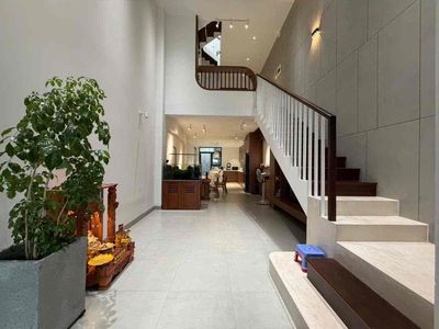 BÁN NHÀ 3 LẦU KHU BÊN SÔNG GIGAMALL