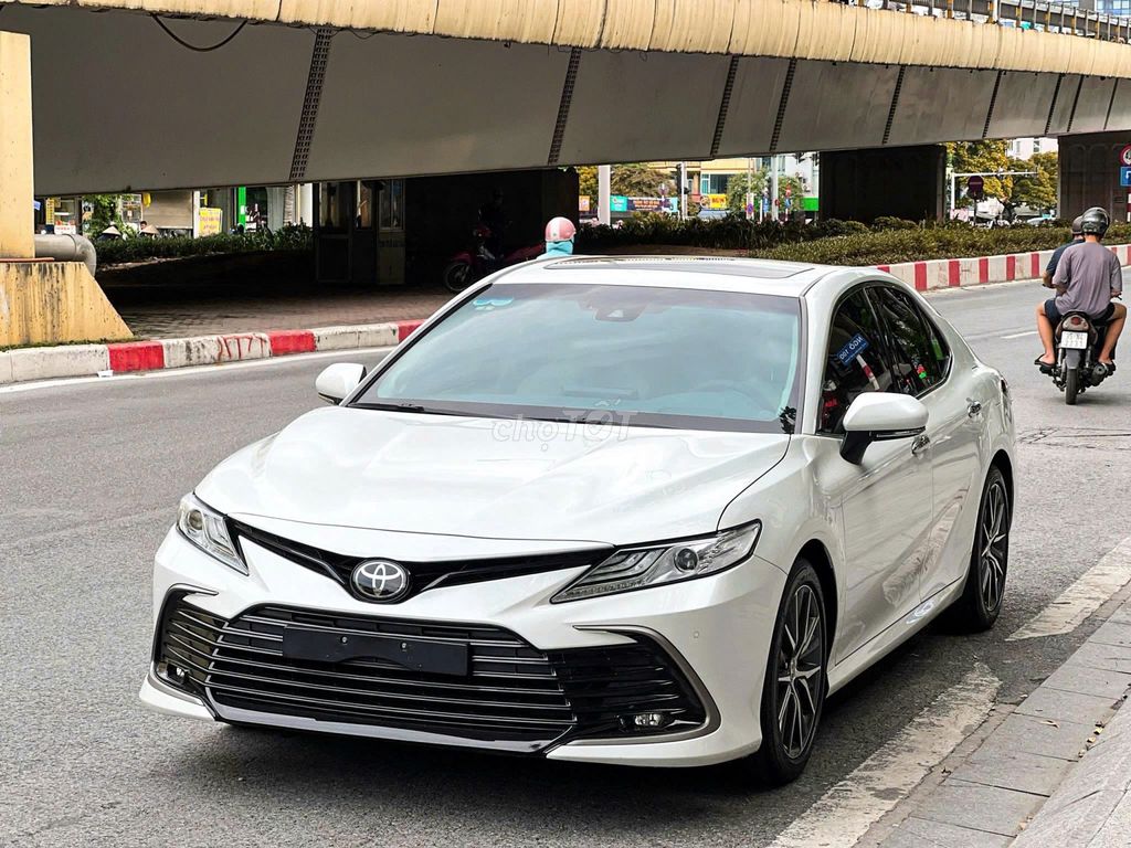 Toyota Camry 2.0Q 2022