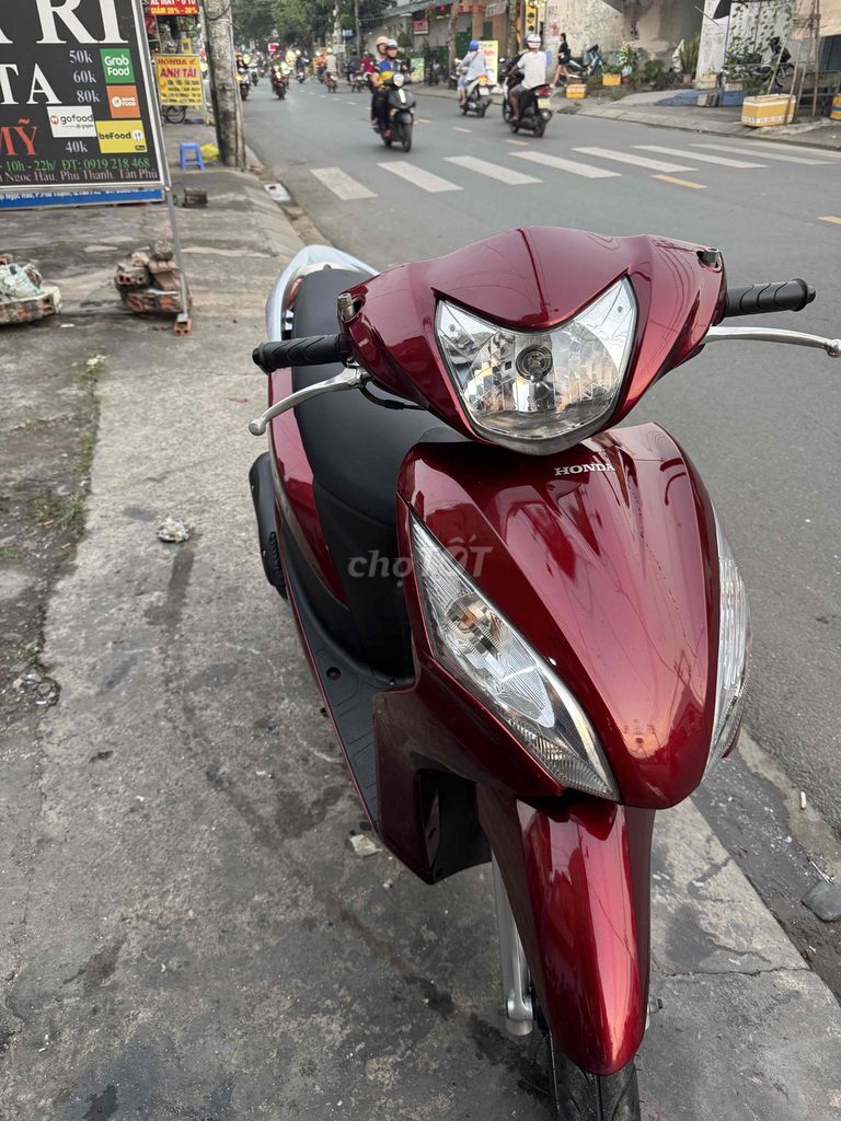 Honda Vision Đỏ Đã sử dụng. Mua bán Xe máy tại Quận Tân Phú Tp Hồ Chí Minh được đăng bởi Anh thành hình 4