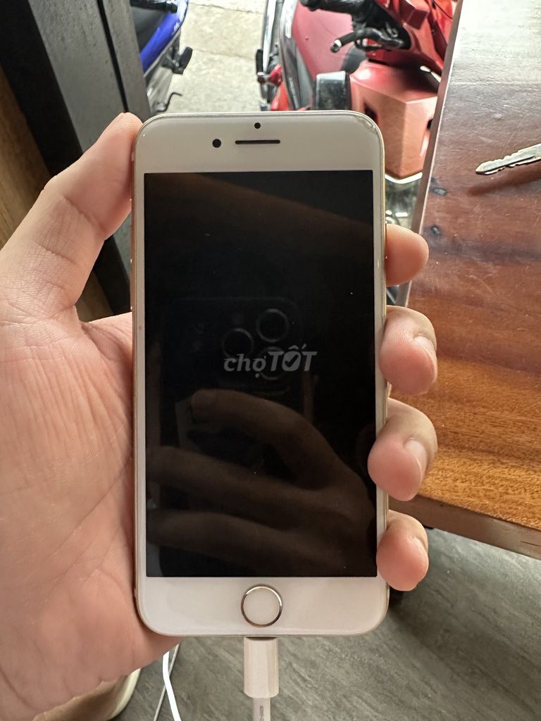 Apple iPhone 7 128GB Vàng. Mua bán Điện thoại tại Quận 12 Tp Hồ Chí Minh được đăng bởi Hoàng Khoa hình 1