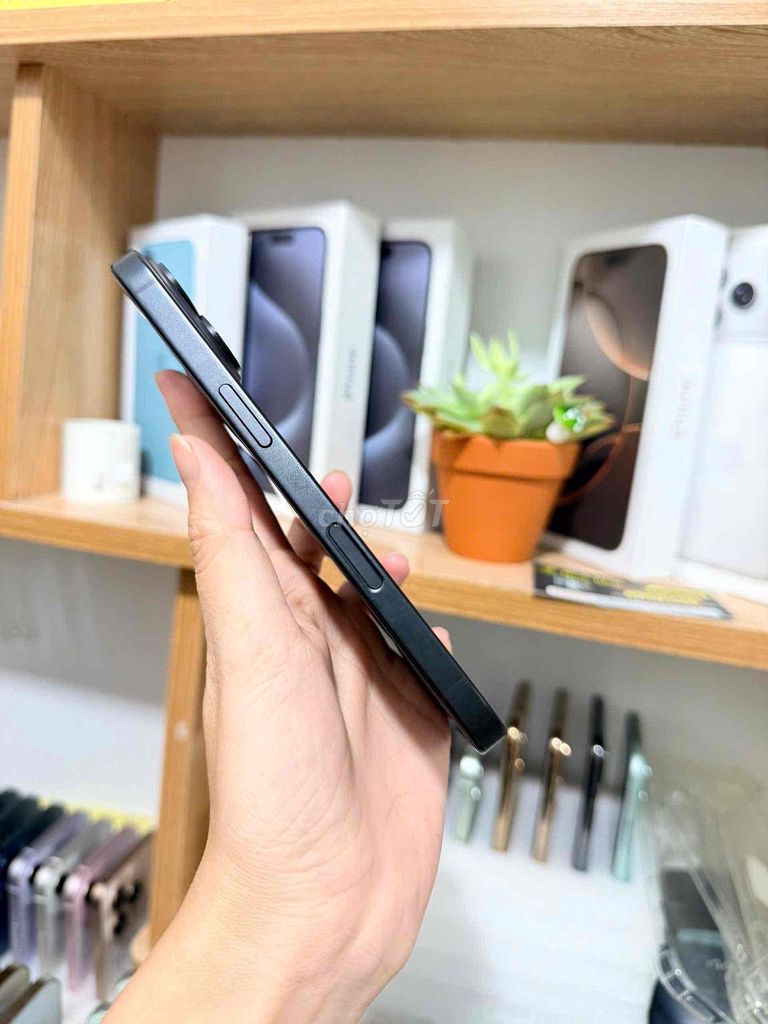 Apple iPhone 16 Đen. Mua bán Điện thoại tại Quận Bình Thạnh Tp Hồ Chí Minh được đăng bởi Tuyết Mai hình 1