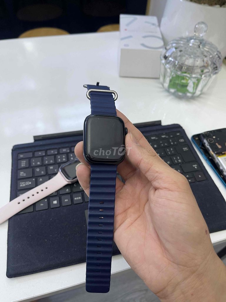 Apple Watch s7 45mm zin full pin gần 2ngày giá rẻ