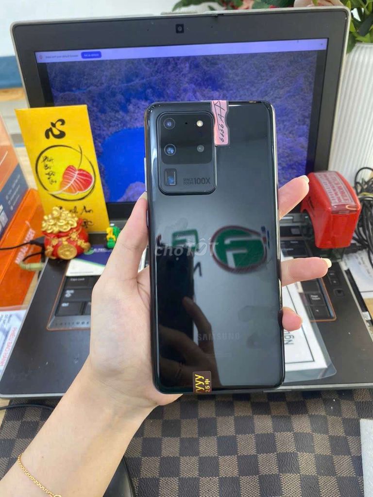 Samsung Galaxy S20 Ultra Đen. Mua bán Điện thoại tại Quận 7 Tp Hồ Chí Minh được đăng bởi Minh phương hình 1