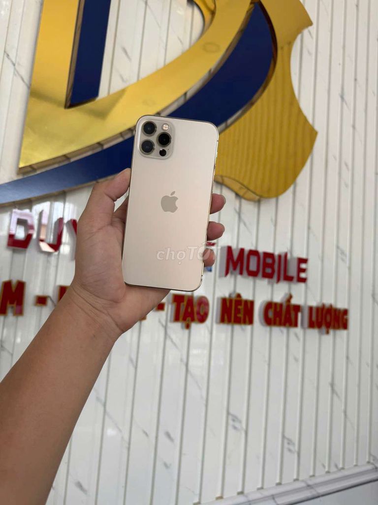 Apple iPhone 12 Pro Vàng quốc tế đẹp 99,có góp. Mua bán Điện thoại tại Thành phố Cà Mau Cà Mau được đăng bởi Duy Dustin Mobile hình 1