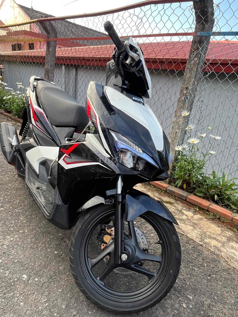 Honda Air Blade 2019 Đen trắng. Mua bán Xe máy tại Thành phố Đà Lạt Lâm Đồng được đăng bởi Thủy tiên  hình 3