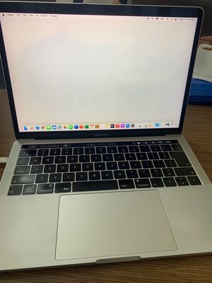 Macbook pro 2018 13,3inch i5/ ram 8/ ssd 256. Mua bán Laptop tại Quận Thanh Xuân Hà Nội được đăng bởi Trịnh Thơm
