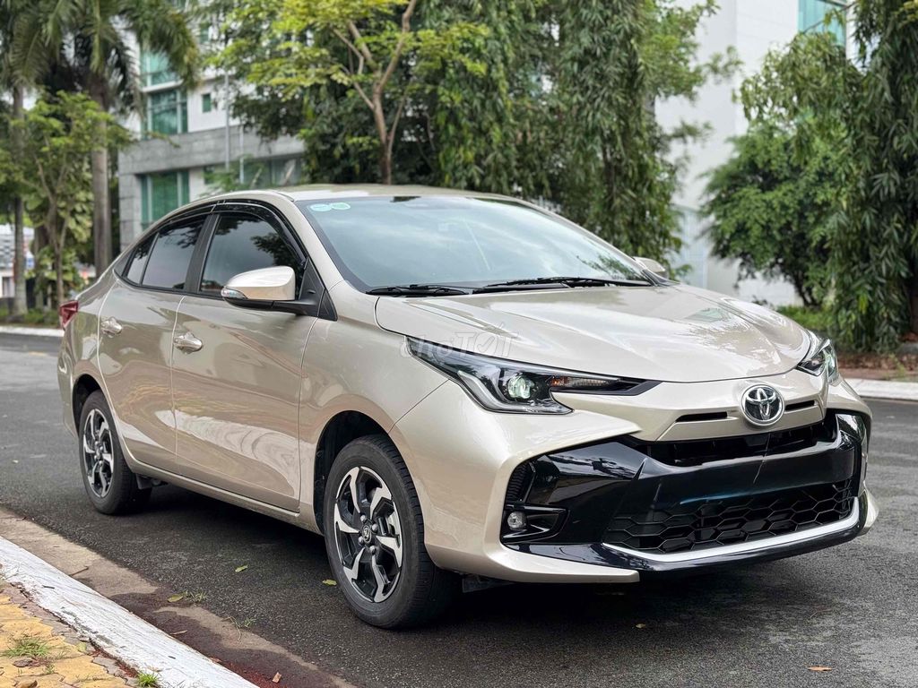 Vios E CVT 2025 sơn zin 99% zin ko lỗi đúng odo
