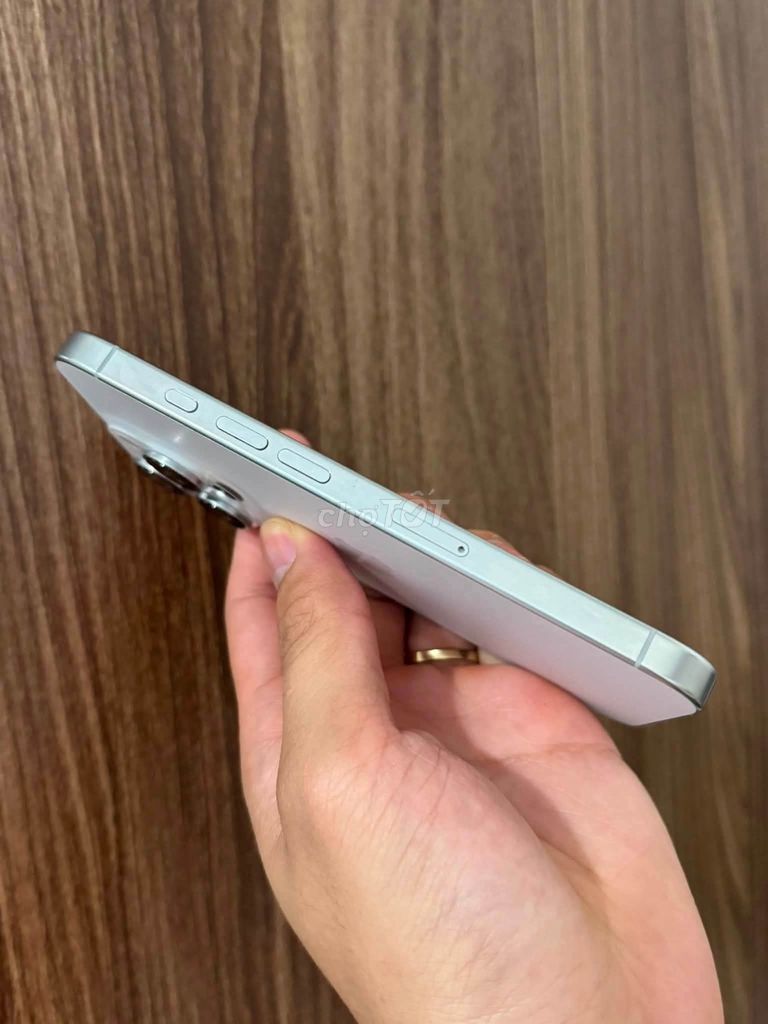 Apple iPhone 16 Pro 256GB Trắng Đã sử dụng. Mua bán Điện thoại tại Thị xã Quảng Yên Quảng Ninh được đăng bởi Thịnh hình 1