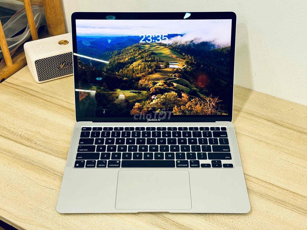 BOM TẤN CUỐI NĂM – MACBOOK AIR M1 2020 GIÁ CỰC SỐC