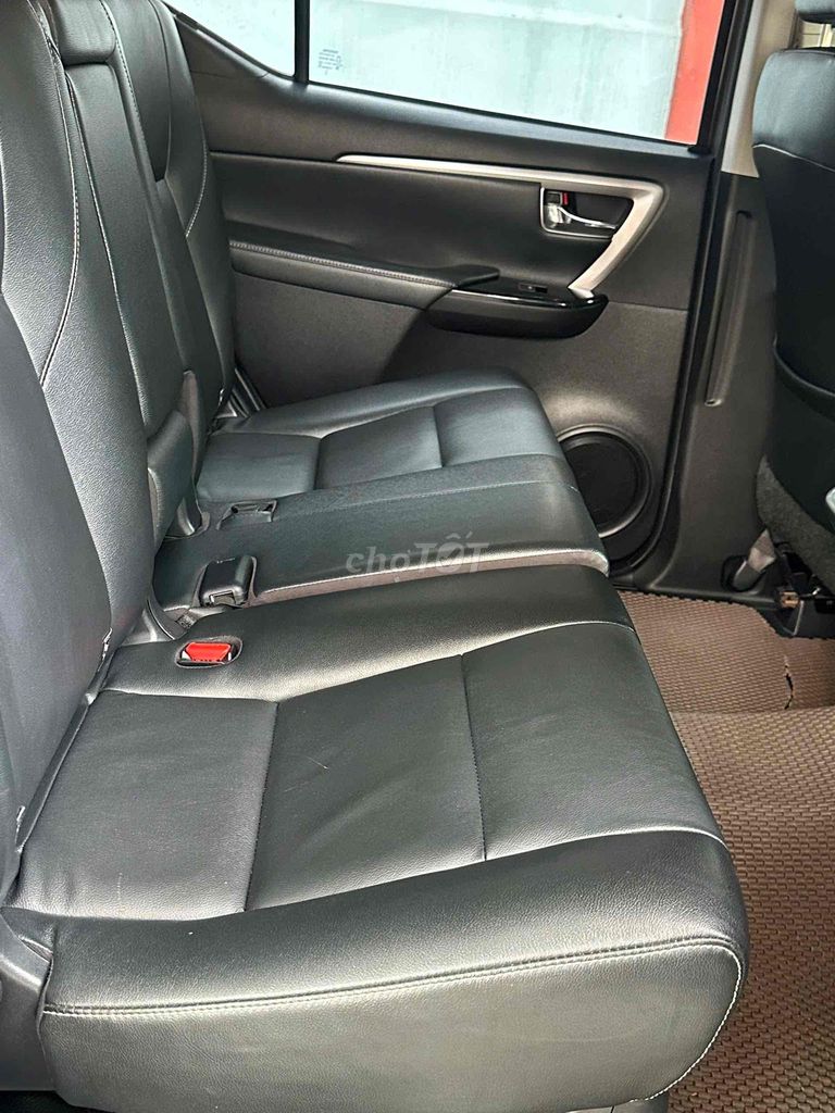 Toyota Fortuner 2.4AT 4x2 sx 2022 máy dầu. Mua bán Ô tô tại Quận Cầu Giấy Hà Nội được đăng bởi Cao Quý hình 19
