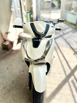 GÓC BÁN SH 160 ( CHÍNH CHỦ ) ĐỜI 2024. Mua bán Xe máy tại Thành phố Thuận An Bình Dương được đăng bởi Kim Nguyên