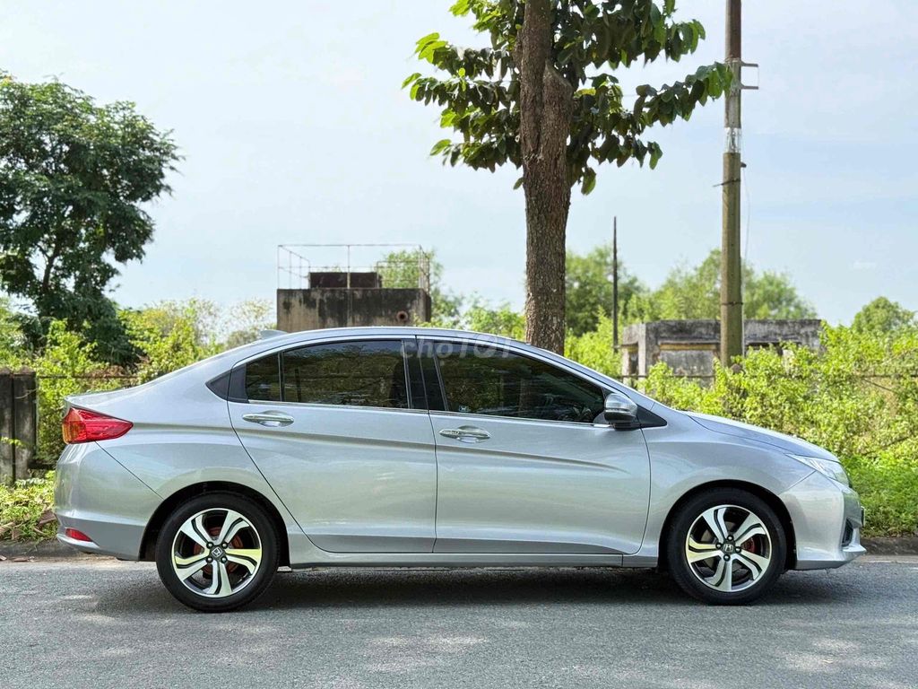 Honda City 2016 Tự động Bạc 200.000 km. Mua bán Ô tô tại Huyện Củ Chi Tp Hồ Chí Minh được đăng bởi HuỳnhLâm Bổn hình 4