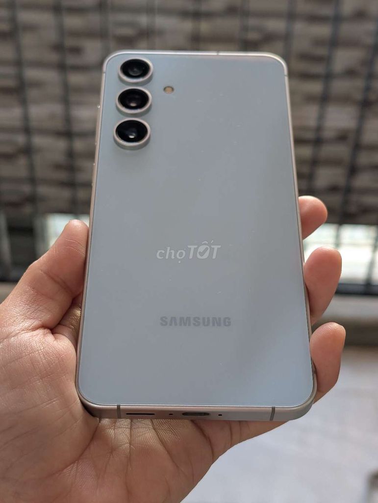 Samsung Galaxy S24 FE màu Xanh VN. Mua bán Điện thoại tại Quận Thanh Khê Đà Nẵng được đăng bởi Quang Đăng hình 1