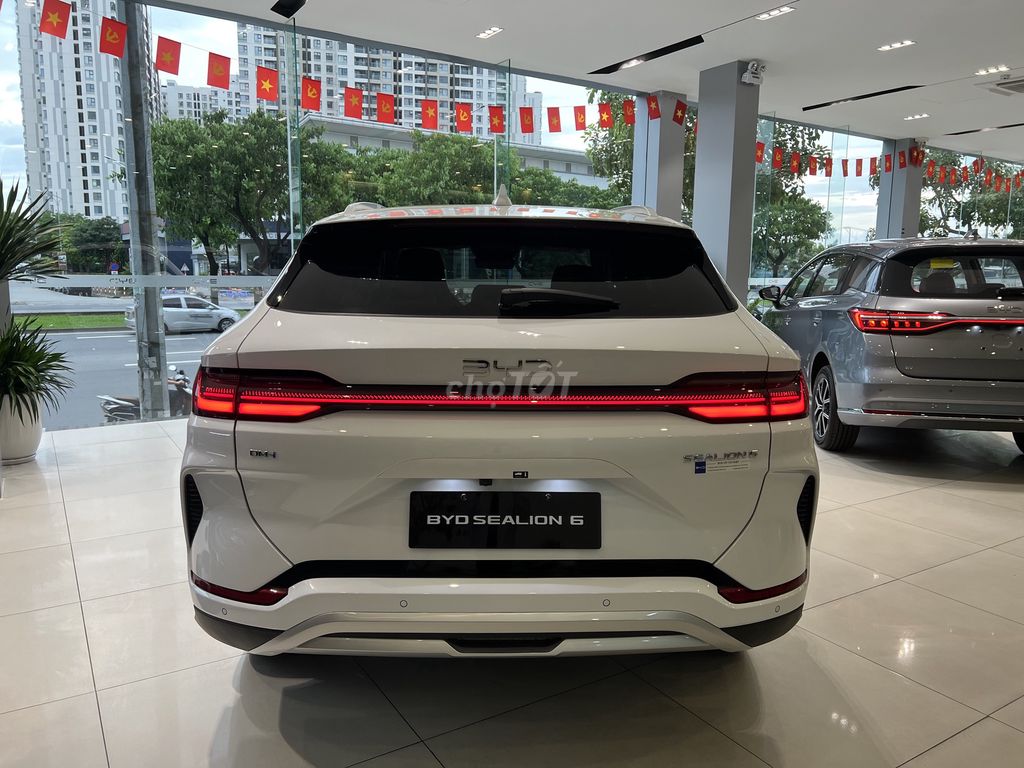 ✅ BYD SeaLion 6 Ưu Đãi Dịp Cuối Năm, Hỗ trợ Góp. Mua bán Ô tô tại Quận Bình Tân Tp Hồ Chí Minh được đăng bởi BYD Võ Văn Kiệt hình 5