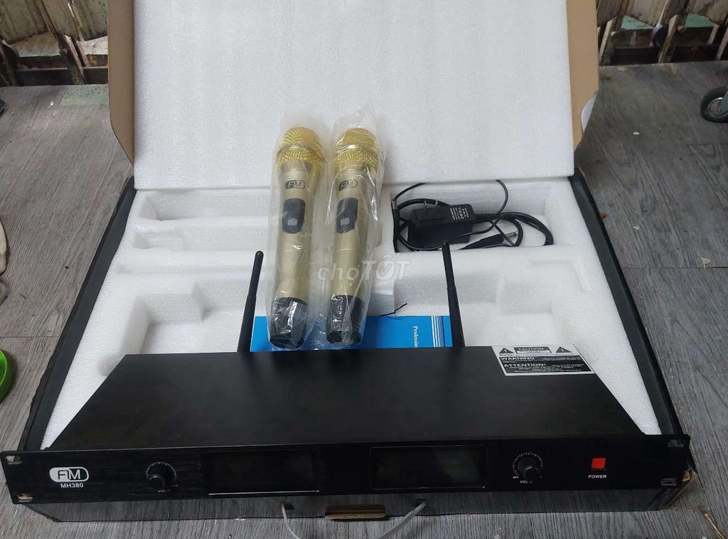 Micro FM MH380 Vàng đen Kim loại 98%. Mua bán Tivi, Âm thanh tại Quận Tân Phú Tp Hồ Chí Minh được đăng bởi Trinh Phong hình 1
