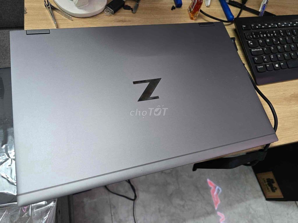 HP Zbook Fury 17 G7 Xeon 10885M 32G 512G New 100%