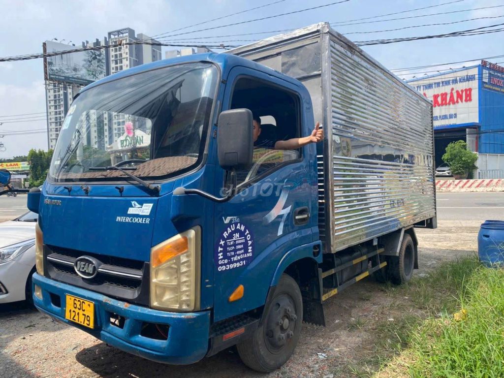 Bán gấp veam 2.4 tấn đời 2017 thùng kín 4m2. Mua bán Xe tải, xe ben tại Thành phố Thuận An Bình Dương được đăng bởi Xe tải Bình Dương hình 1