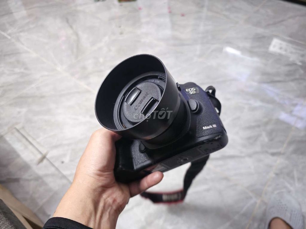 Máy ảnh Canon 5D Mark III Khá. Mua bán Máy ảnh, Máy quay tại Quận Hoàng Mai Hà Nội được đăng bởi Tuan Nguyen hình 1