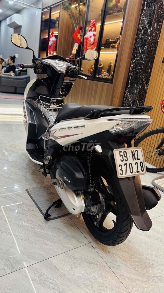 Honda AirBlade 125cc Trắng xám - BSTP. Mua bán Xe máy tại Quận Tân Phú Tp Hồ Chí Minh được đăng bởi Phan Văn Thức  hình 6