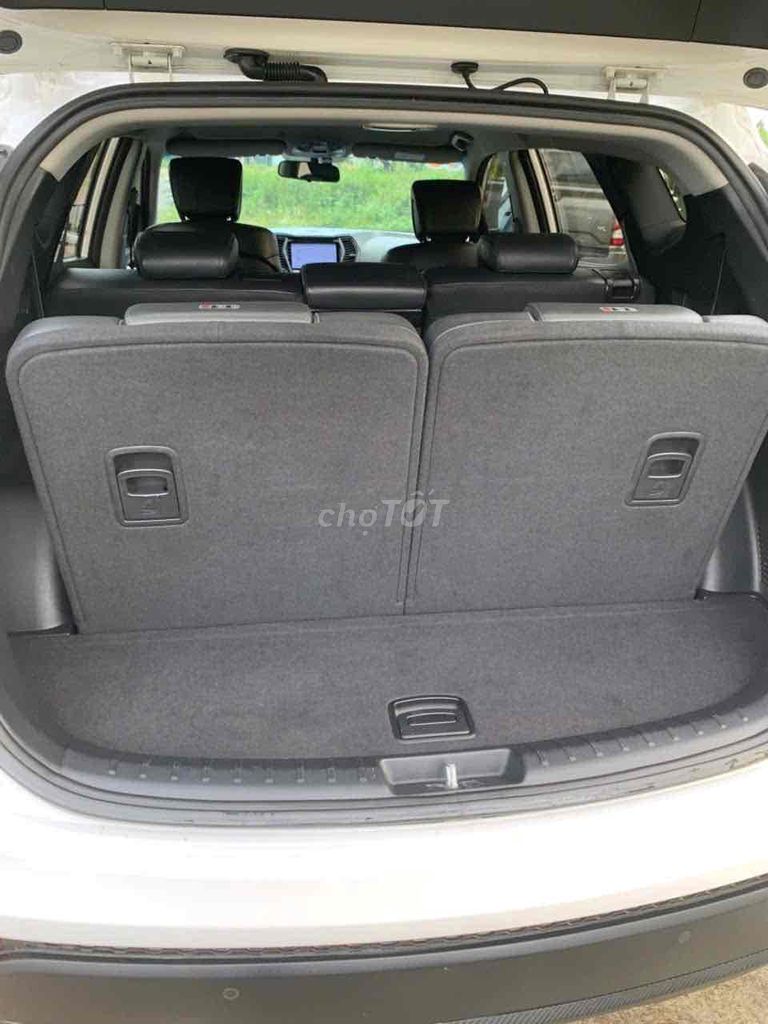 Hyundai Santa Fe 2015 2.2 AT 4WD - 60000 km. Mua bán Ô tô tại Thị xã Hương Thủy Thừa Thiên Huế được đăng bởi Đình vê hình 8