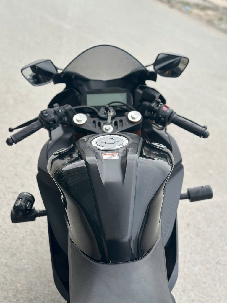 Yamaha R15 chạy 8000km 2021 có trả góp trao đổi ✅. Mua bán Xe máy tại Quận Hoàng Mai Hà Nội được đăng bởi Phú Lý hình 6