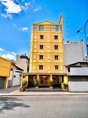 Cho thuê KS 197A Hoàng Văn Thụ, Phú Nhuận, 49 phòng, WC riêng