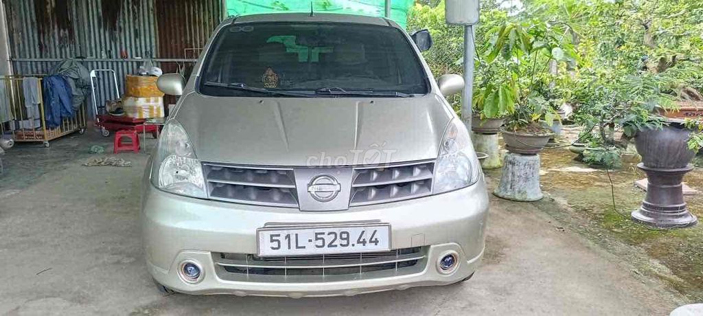 Nissan Grand livina 2011 1.8 MT - 130000 km. Mua bán Ô tô tại Huyện Thống Nhất Đồng Nai được đăng bởi Phúc Tí hình 3