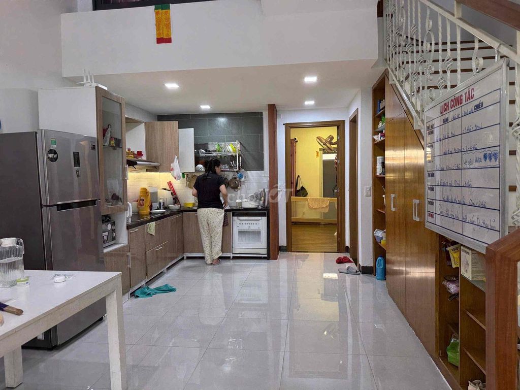 Rent · 3 bd · 102 м² · Quận Ngũ Hành Sơn, ул. Đường Khuê Mỹ Đông 7