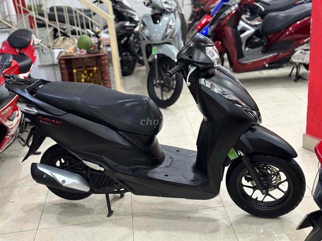 Honda Lead 2020 Khoá Makey Đen nhám 18000 km. Mua bán Xe máy tại Quận 6 Tp Hồ Chí Minh được đăng bởi Cửa Hàng Xe Máy Hoà Bùi hình 10