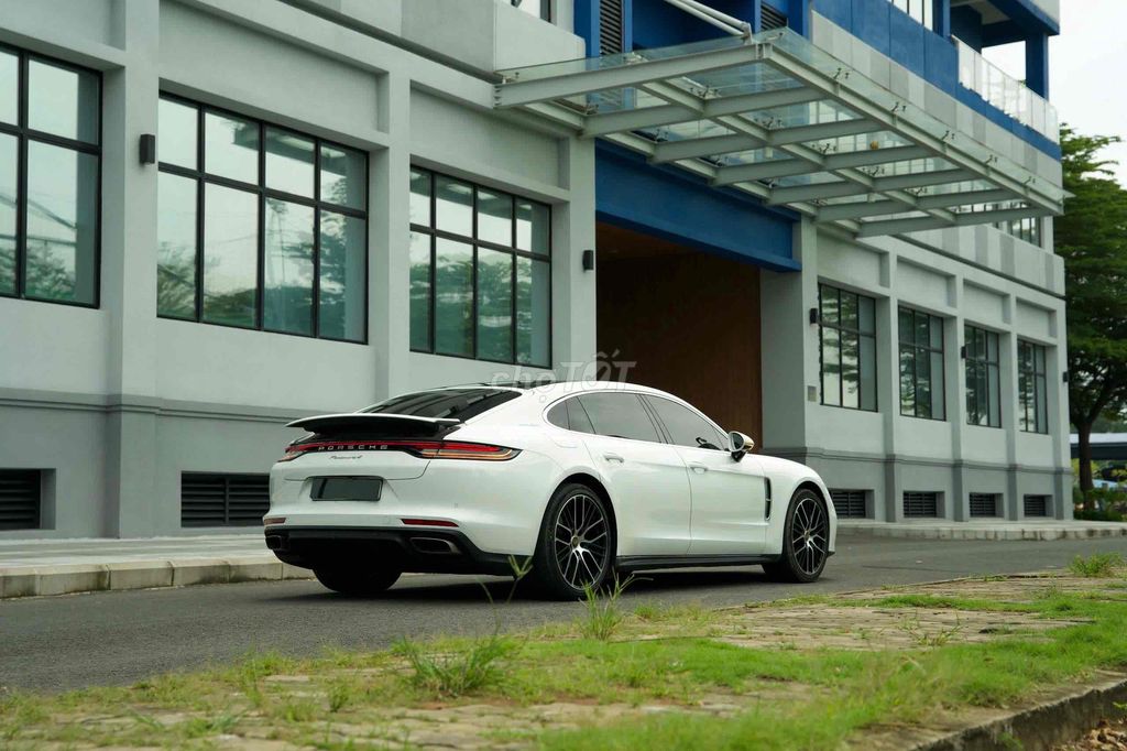Porsche Panamera 2023 4 Executive - Bank 90%. Mua bán Ô tô tại Quận 7 Tp Hồ Chí Minh được đăng bởi PHÁT ĐẠT LUXURY CAR hình 2