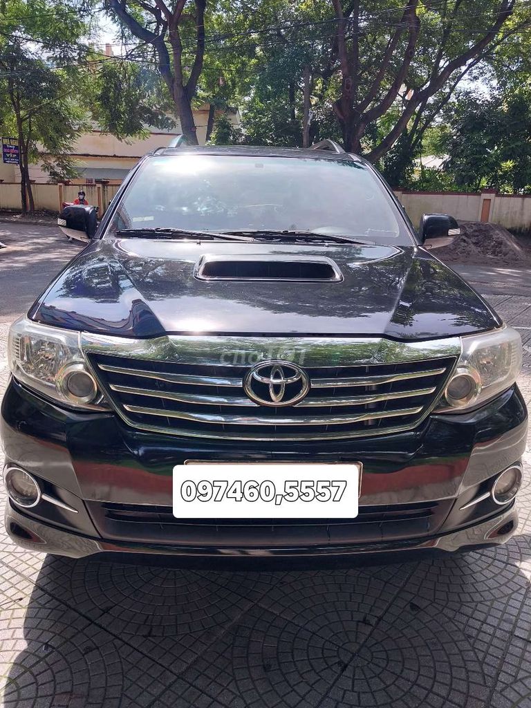 Toyota Fortuner 2015 2.5G 4x2 - 105000 km