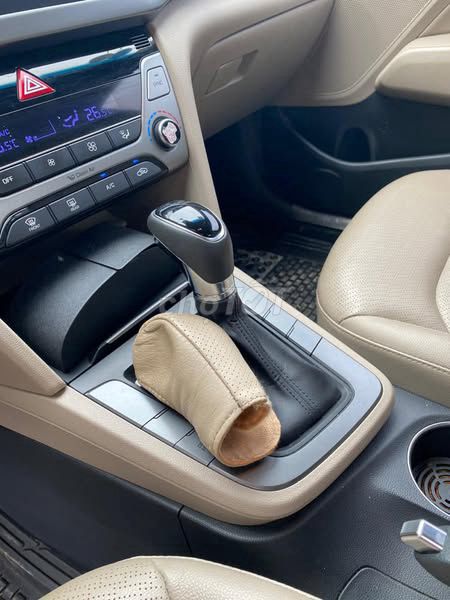 Hyudai Elantra 1.6AT 2016. Mua bán Ô tô tại Quận Nam Từ Liêm Hà Nội được đăng bởi Quang Trung hình 5