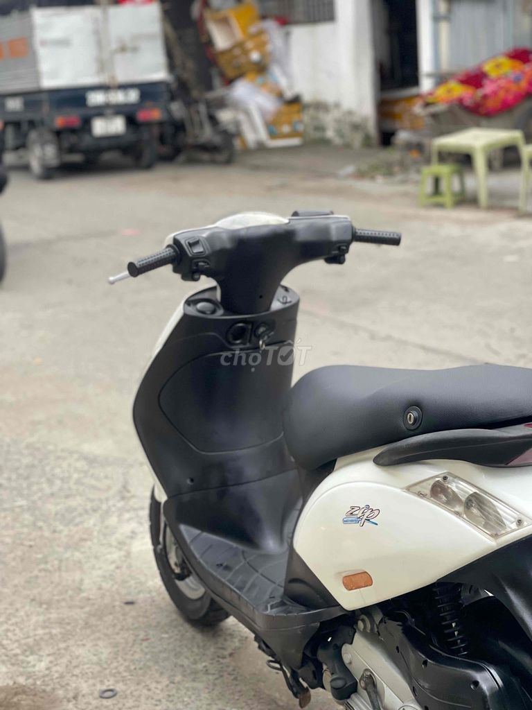 PIAGIO Zip xe chính chủ muốn bán. Mua bán Xe máy tại Quận Nam Từ Liêm Hà Nội được đăng bởi VÂN ANH hình 3