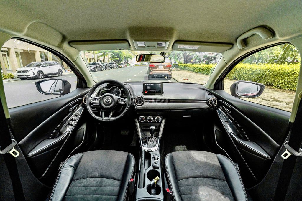 Mazda 2 Luxury 2019 - xe gia đình, giữ rất kỹ. Mua bán Ô tô tại Quận Bình Tân Tp Hồ Chí Minh được đăng bởi Trường Nguyễn Xe Sang hình 11