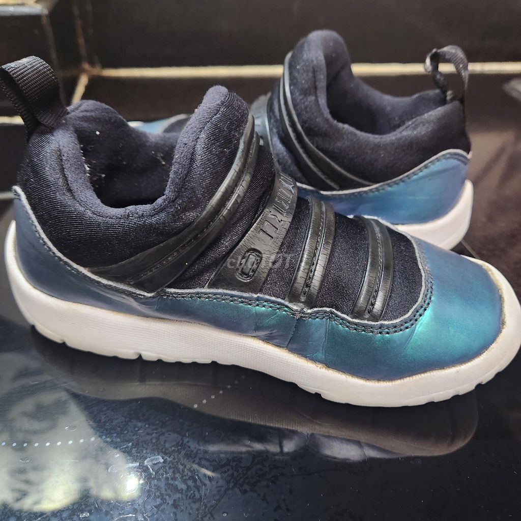 Giày Sneakers Nike Jordan Trẻ Em. Mua bán Giày dép tại Quận Tây Hồ Hà Nội được đăng bởi Nguyễn Bách hình 1