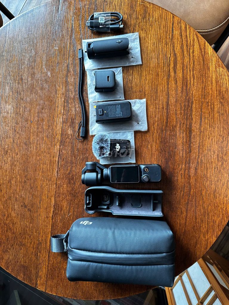 CẦN BÁN COMBO DJI OSMO POCKET 3 . Mua bán Máy ảnh, Máy quay tại Quận 7 Tp Hồ Chí Minh được đăng bởi HENRY CUONG hình 1