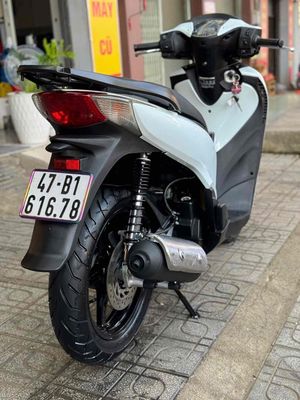 Sh 2014 /150cc Full Áo Ý. Mua bán Xe máy tại Thành phố Buôn Ma Thuột Đắk Lắk được đăng bởi Ngô quốc Việt 