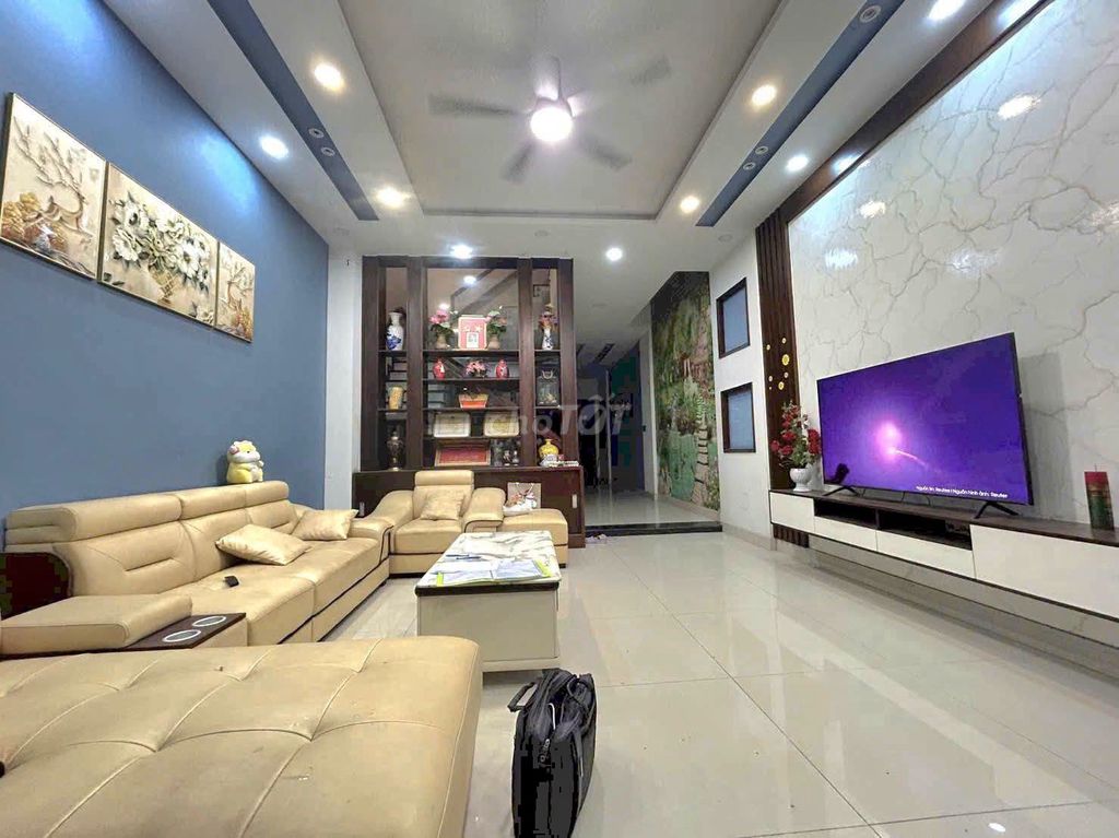 Продается таунхаус Centana Dien Phuc Thanh, район 9, 1 цокольный этаж, 100 м2
